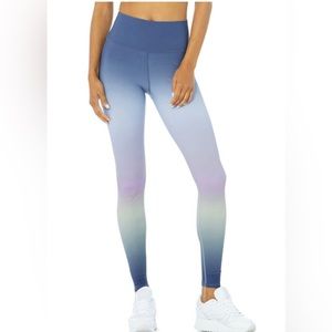 NWT Alo Vapor High-Waist Gradient Dusk Legging